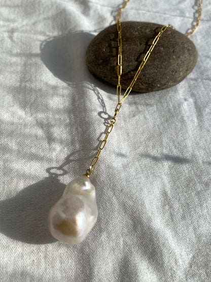 Kei Pearl Lariat Necklace